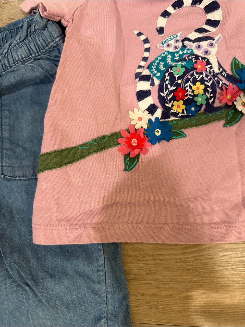 Mini Boden Pink Short Sleeve Tee with Embroidered Jungle Cat - Picture 4 of 4